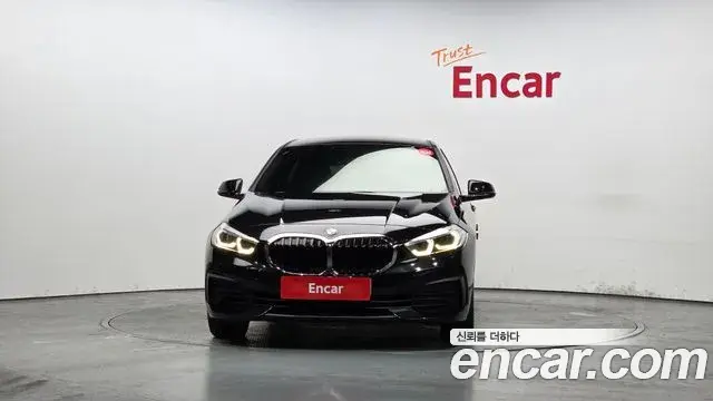 BMW 1 Series 2020 — ფოტო 15/20