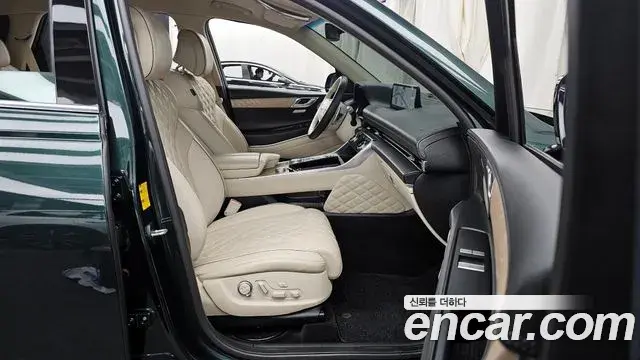 Genesis GV80 2021 — ფოტო 17/20