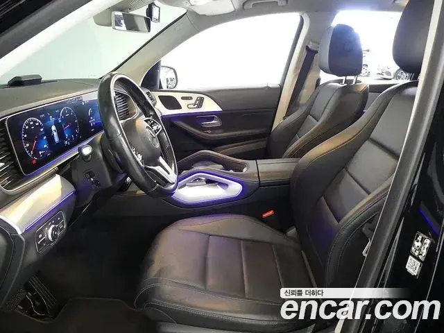 Mercedes-Benz GLE-Class 2019 — Photo 12/20