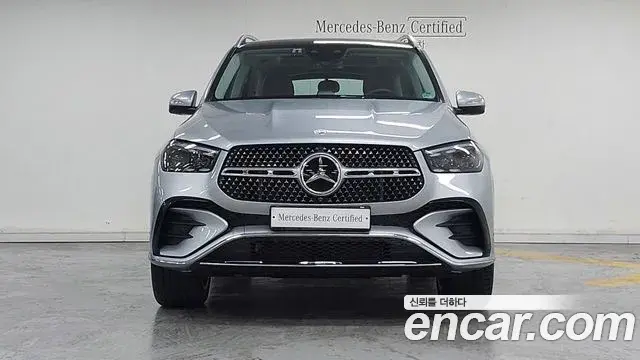 Mercedes-Benz GLE-Class 2025 — Photo 6/20