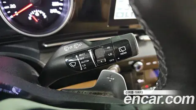 Kia Carnival 2022 — Фото 15/20