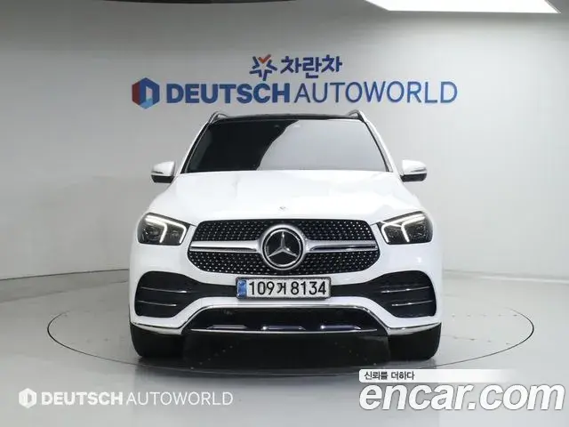 Mercedes-Benz GLE-Class 2021 — ფოტო 19/20