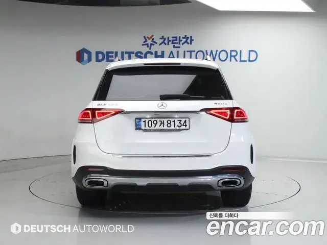 Mercedes-Benz GLE-Class 2021 — ფოტო 20/20