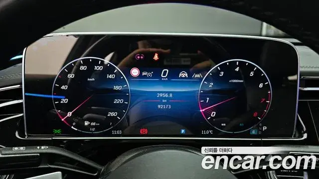 Mercedes-Benz E-Class 2024 — Photo 14/20