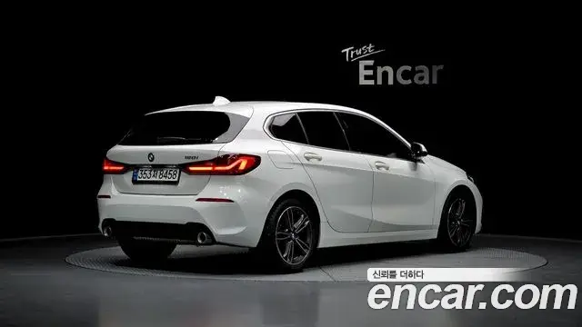 BMW 1 Series 2021 — Photo 19/20