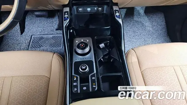 Kia Sorento 2022 — Фото 9/20