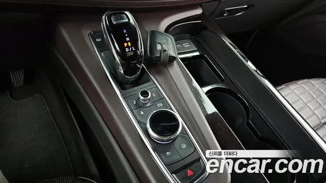 Cadillac Escalade 2022 — ფოტო 8/20