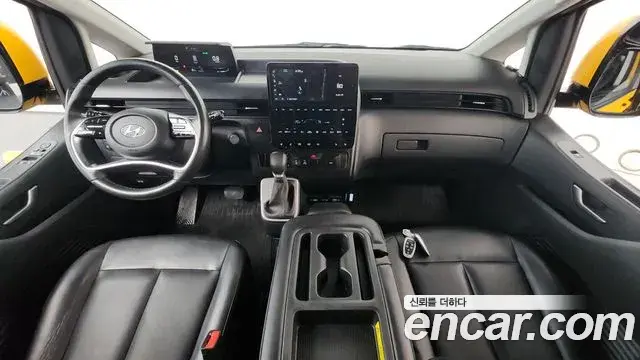 Hyundai Staria 2022 — Photo 7/20