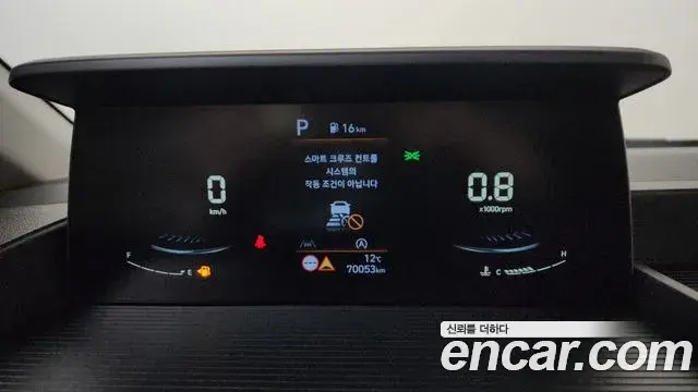 Hyundai Staria 2022 — Photo 8/20