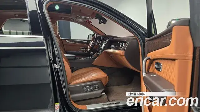 Bentley Bentayga 2018 — Photo 3/20