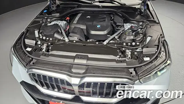 BMW 5 Series 2025 — Photo 6/20
