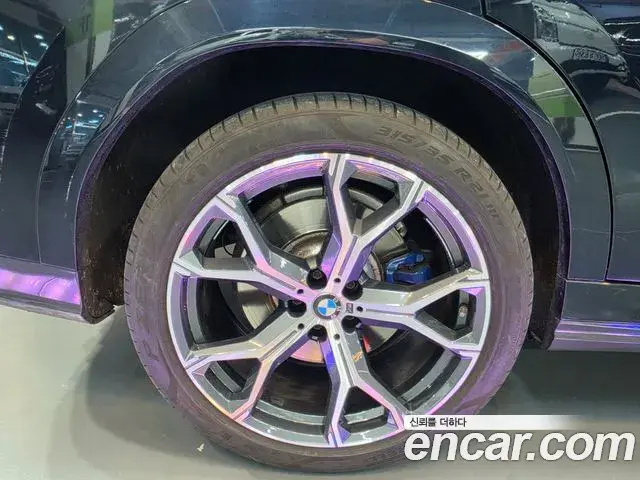 BMW X6 2020 — Photo 18/20