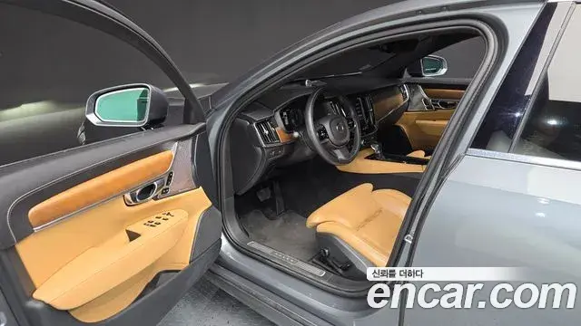 Volvo S90 2019 — Photo 10/20