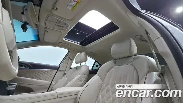 Genesis G70 2019 — Photo 8/20
