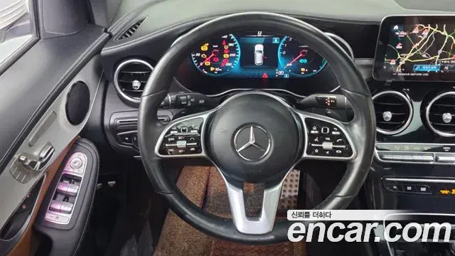 Mercedes-Benz GLC-Class 2022 — ფოტო 16/20