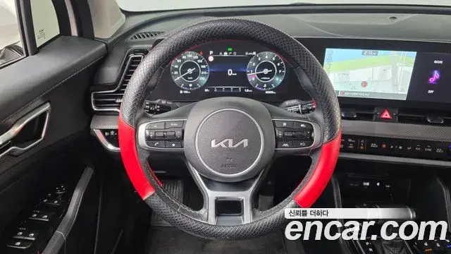 Kia Sportage 2022 — ფოტო 17/20