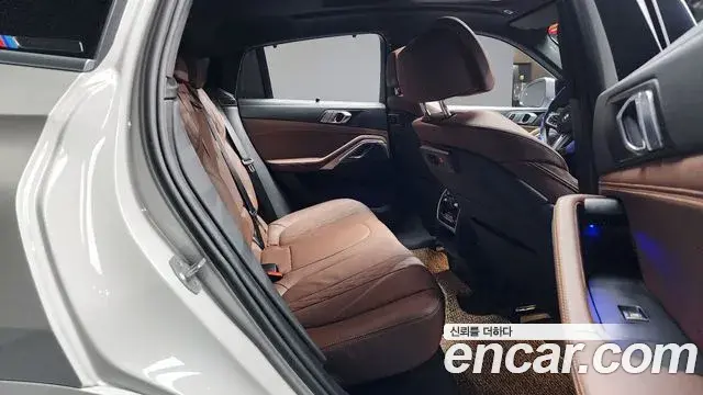 BMW X6 2022 — ფოტო 8/20