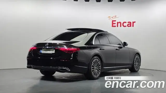 Mercedes-Benz S-Class 2021 — Photo 29/31