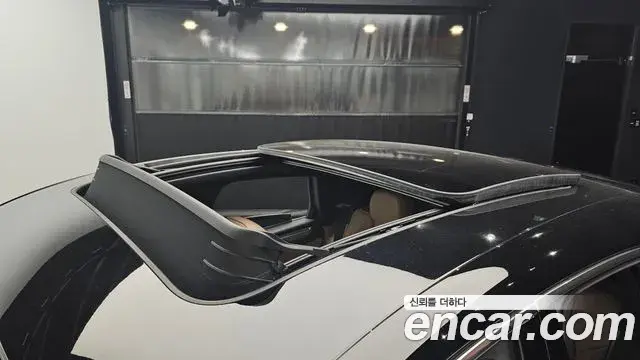Porsche Macan 2022 — Photo 10/40