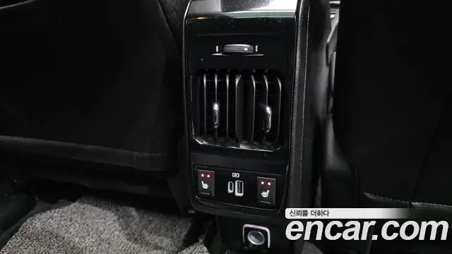 Jeep Compass 2022 — Photo 21/35