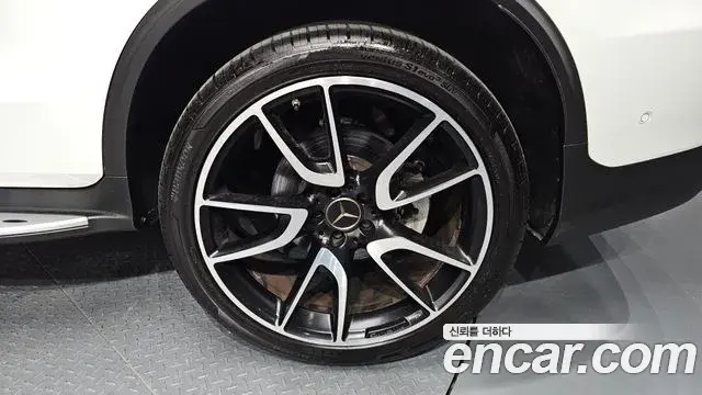 Mercedes-Benz GLC-Class 2018 — ფოტო 12/30