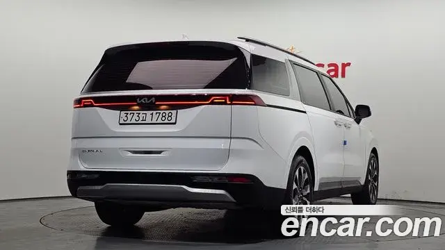 Kia Carnival 2022 — Фото 2/20