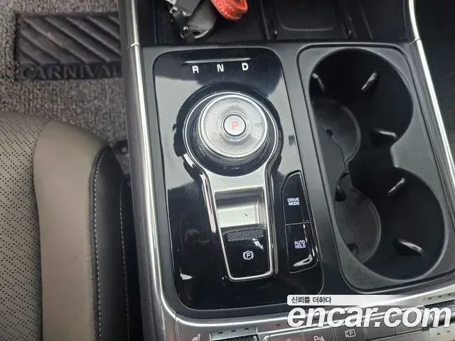 Kia Carnival 2024 — ფოტო 7/20