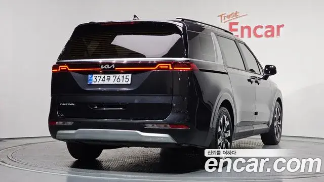 Kia Carnival 2022 — Photo 2/20