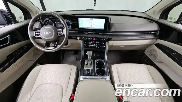 Kia Carnival 2022 — Photo 7/20