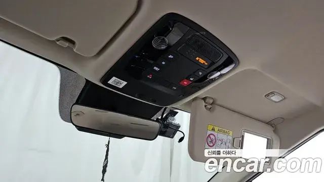 Kia Carnival 2022 — Photo 17/20