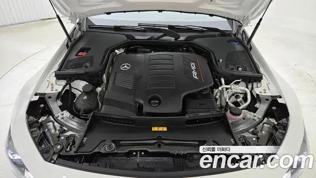 Mercedes-Benz AMG GT 2025 — Photo 5/17