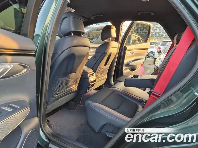 Genesis GV70 2021 — ფოტო 20/20