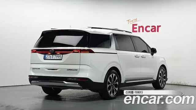 Kia Carnival 2021 — Фото 2/20