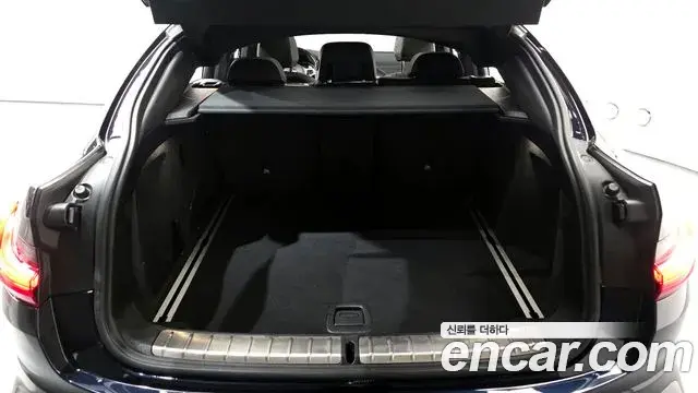 BMW X4 2021 — Фото 18/20