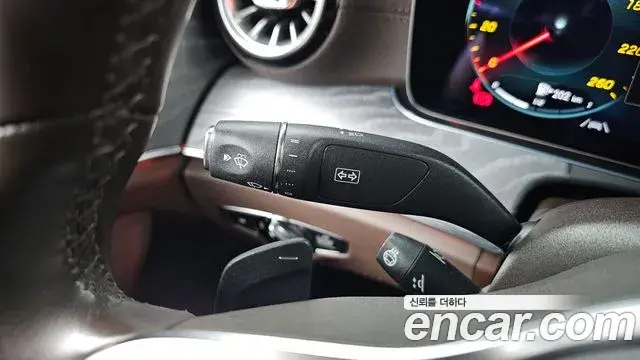Mercedes-Benz CLS-Class 2021 — Photo 14/32