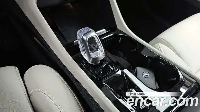 Volvo XC40 2024 — Şəkil 6/31