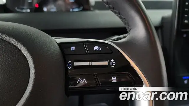 Hyundai Staria 2023 — ფოტო 8/36