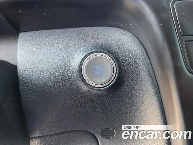 Hyundai Staria 2023 — Фото 11/20