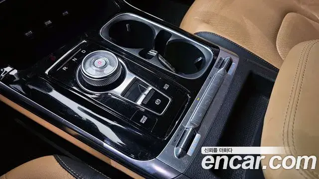 Kia Carnival 2021 — Photo 9/20