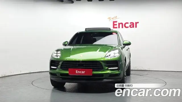 Porsche Macan 2021 — Photo 3/20
