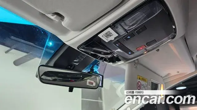 Hyundai Staria 2024 — Фото 19/20