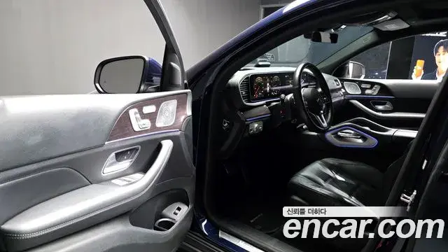 Mercedes-Benz GLE-Class 2021 — Фото 8/20