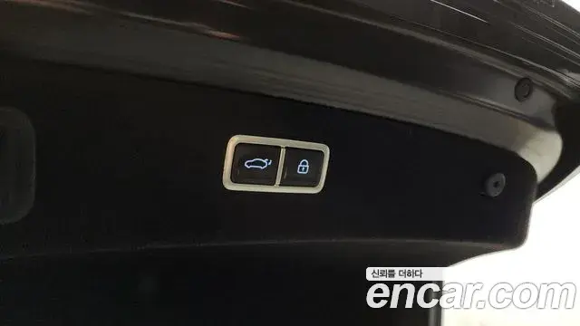 Genesis G90 2022 — ფოტო 34/40