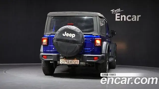 Jeep Wrangler 2018 — ფოტო 14/20