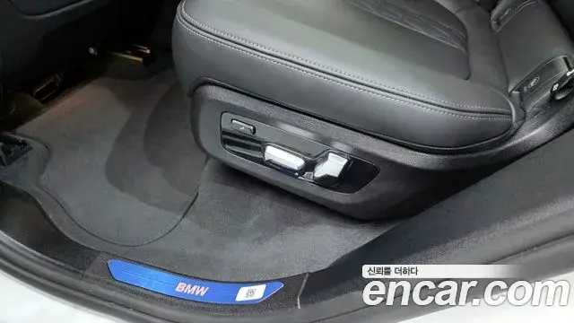 BMW X5 2025 — ფოტო 18/36