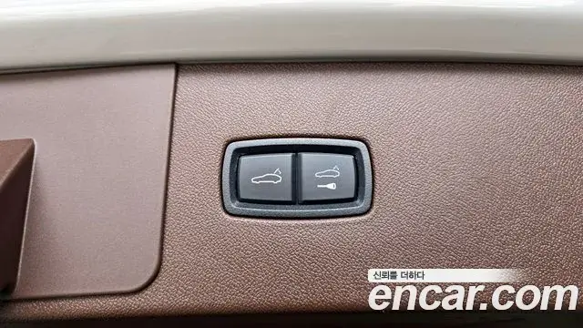 Porsche Cayenne 2022 — ფოტო 29/34