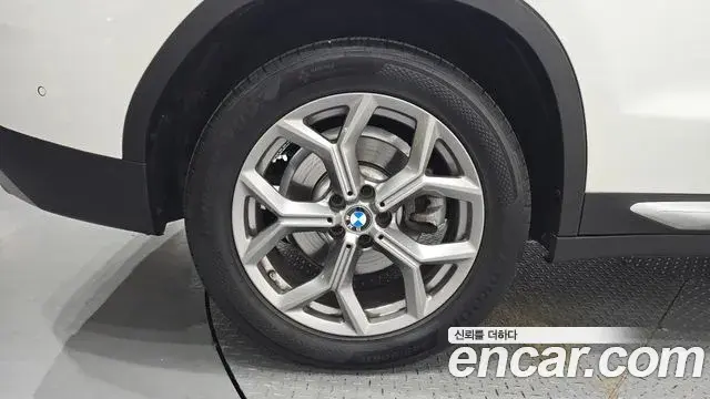 BMW X3 2023 — Şəkil 28/31