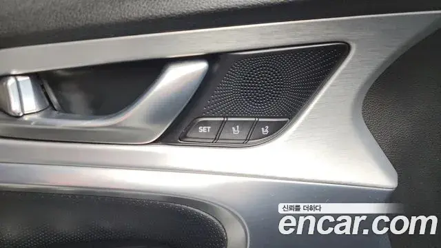 Genesis G70 2018 — ფოტო 6/36