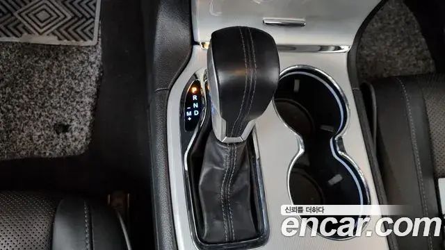 Jeep Grand Cherokee 2021 — Photo 18/20
