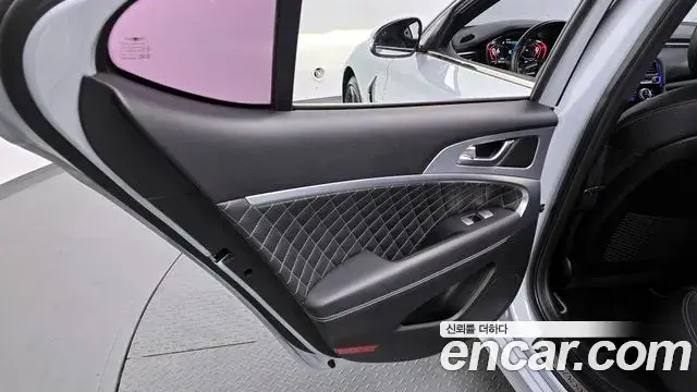 Genesis G70 2018 — Şəkil 1/30